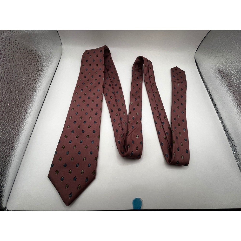 Woodmere 100% Silk Hand Made in Italy Necktie Geometric Pattern Burgundy Vintage - Picture 2 of 5